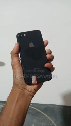 Apple iPhone 8 64GB (Used)