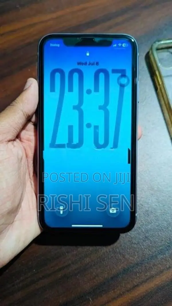 Apple iPhone 11 (Used)