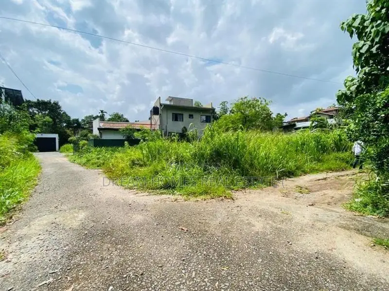 7 Perches Paradise City Housing Scheme Land for Sale in Athurugiriya