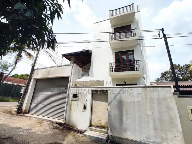 Bypass Road Close Kesbewa Town 3 Storey House for Sale