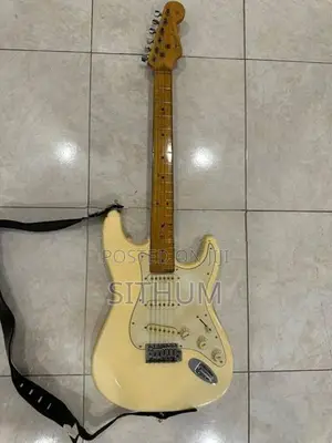 Guitar Fender Stratocaster California Series (Corona, California).