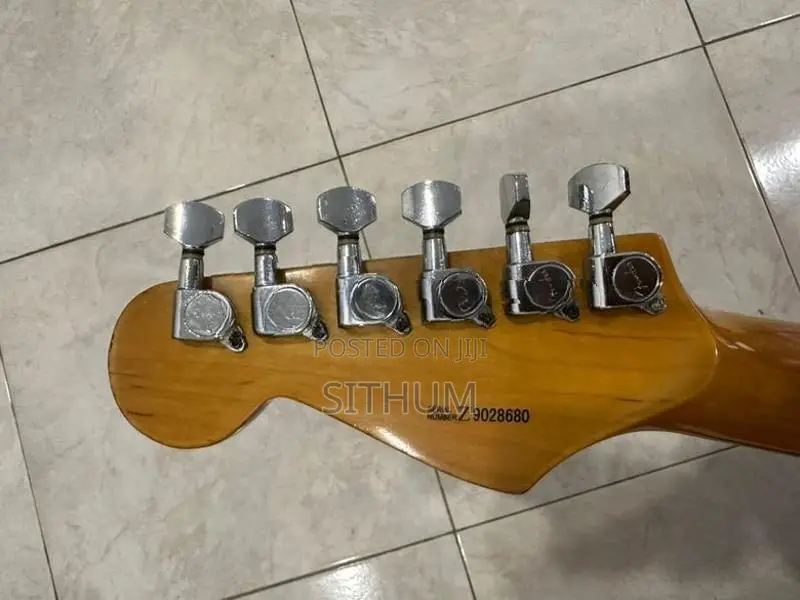 Guitar Fender Stratocaster California Series (Corona, California).