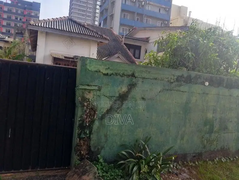Land with House Sale Bambalaptiya