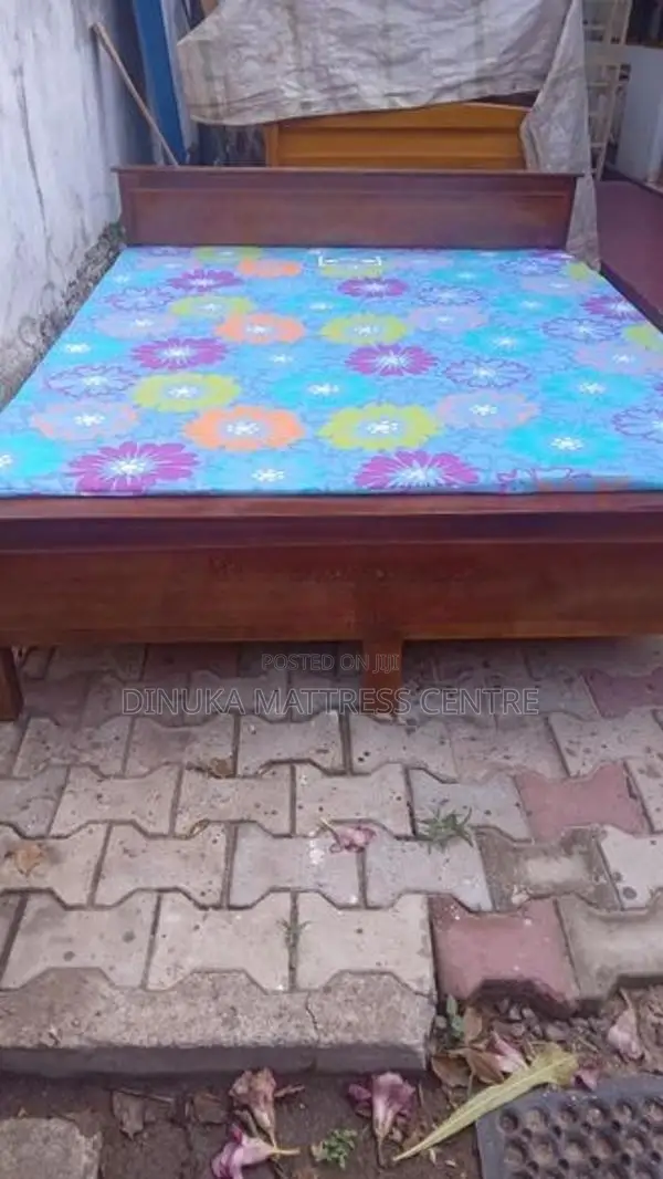 6ft ×5ft Bed with Mattress