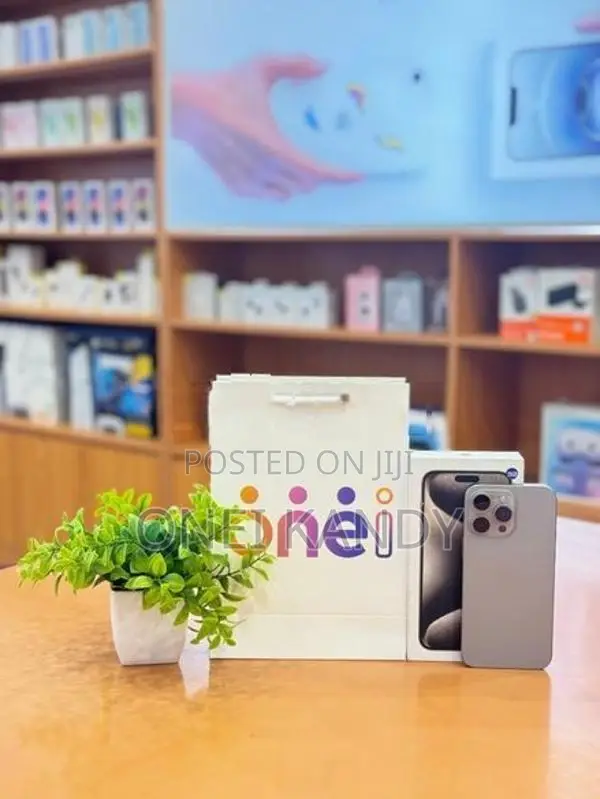 Apple iPhone 15 Pro Max 256GB (Used)