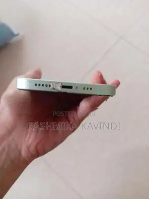 Apple iPhone 12 (Used)