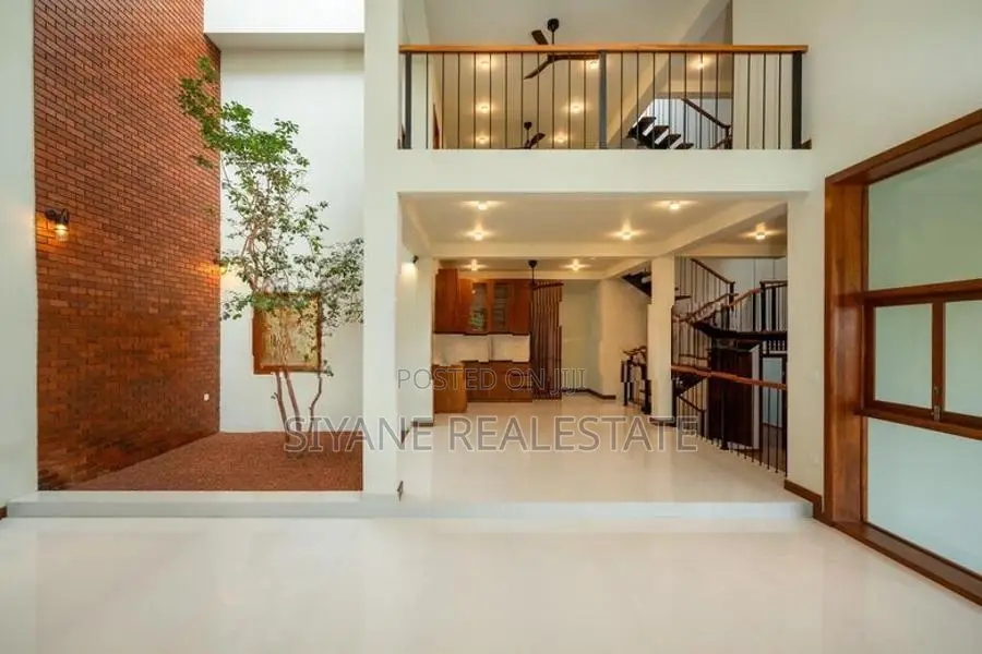 Luxury Mondan House Sale in Battaramulla