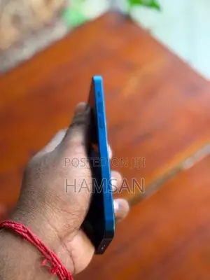 Apple iPhone 12 (Used)