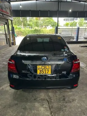 Toyota Axio 2016