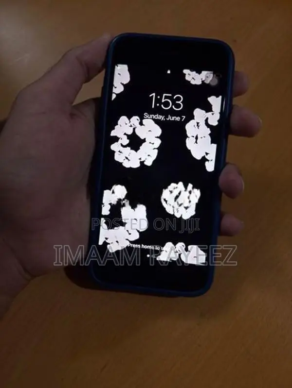 Apple iPhone 7 128GB (Used)