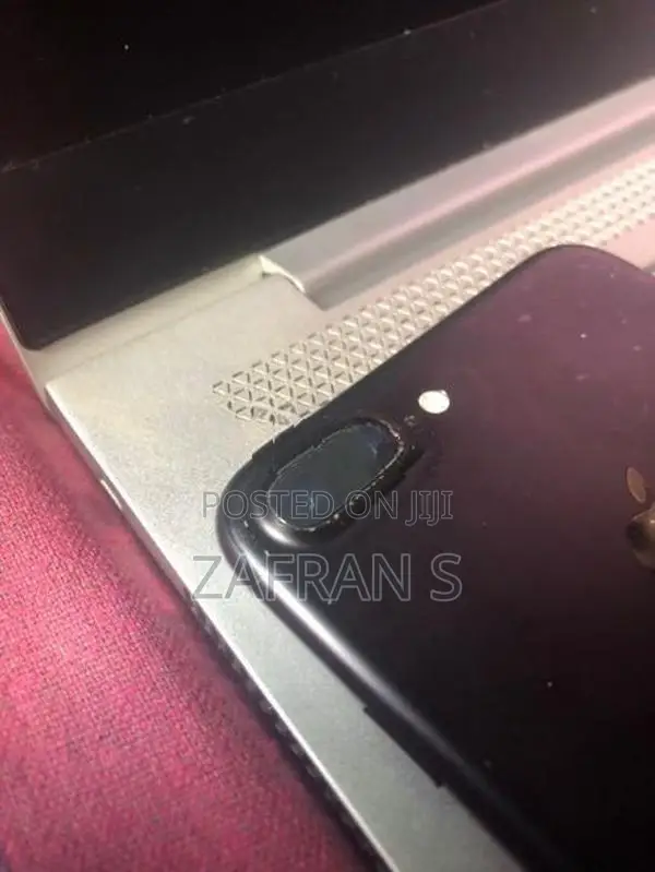 Apple iPhone 7 Plus + Matt Blac (Used)