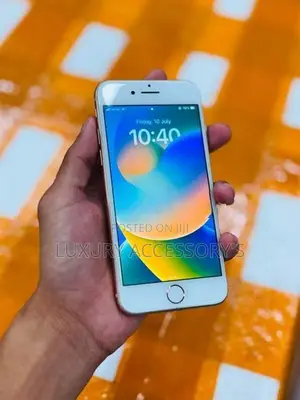 Apple iPhone 8 (Used)