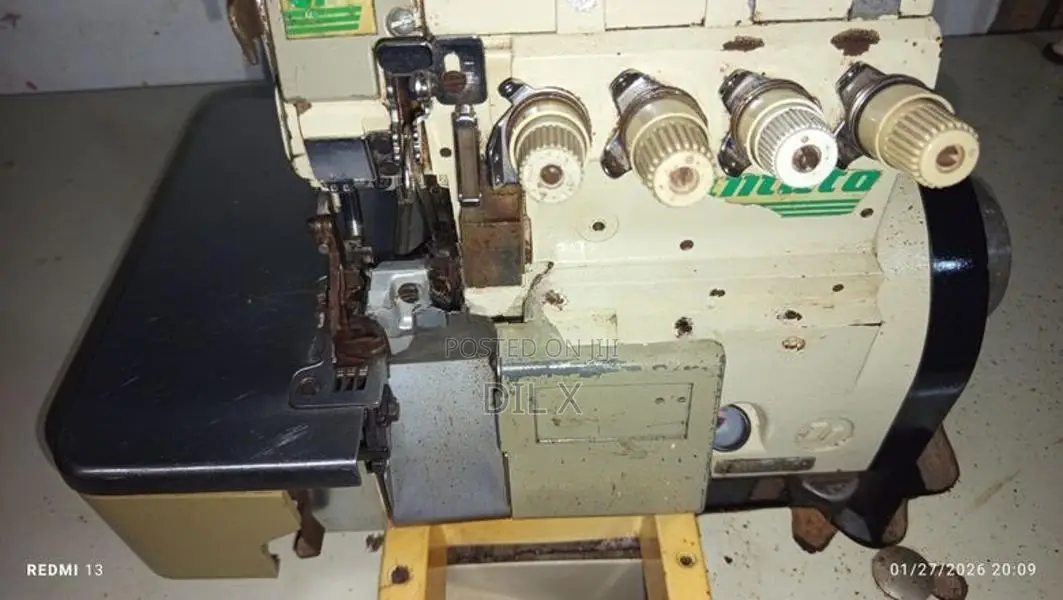4 Thread Overlock Machine