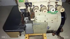 4 Thread Overlock Machine