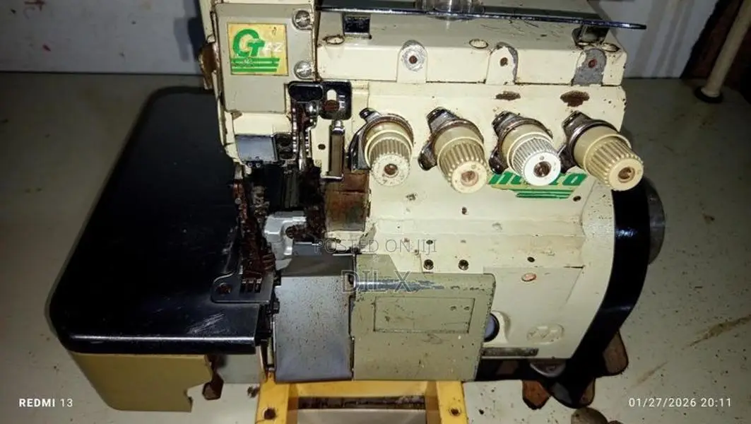 4 Thread Overlock Machine