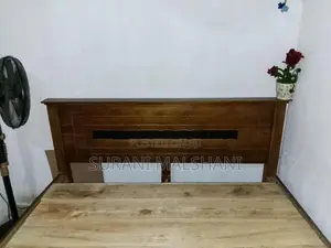 6×7 තේක්ක ලී ඇදක්