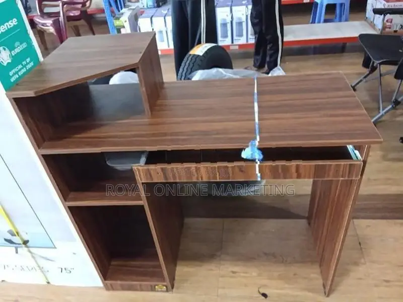 Computer Table (Q-30)