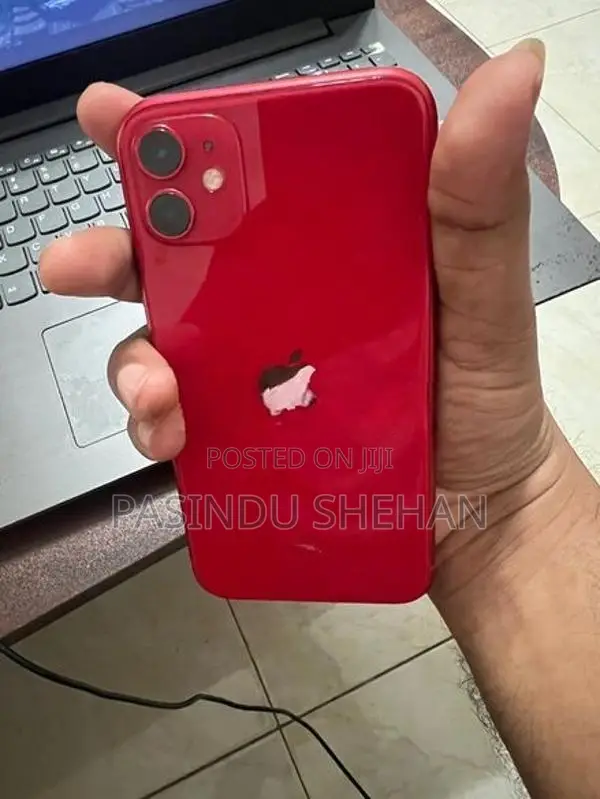 Apple iPhone 11 64GB (Used)