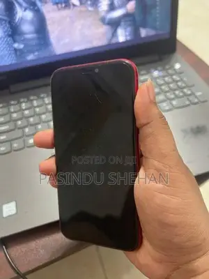 Apple iPhone 11 64GB (Used)