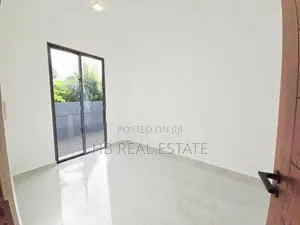 Architecture Designed Luxury Three Story House Kesbewa
