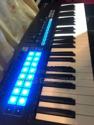 Novation Launchkey 49 MK3 Midi Keyboard
