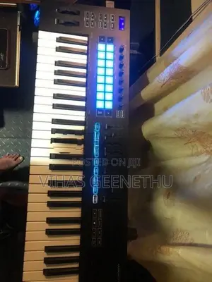 Novation Launchkey 49 MK3 Midi Keyboard