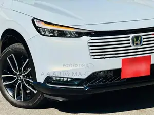 Honda Vezel Z Play 4way 10sp B/N 2026