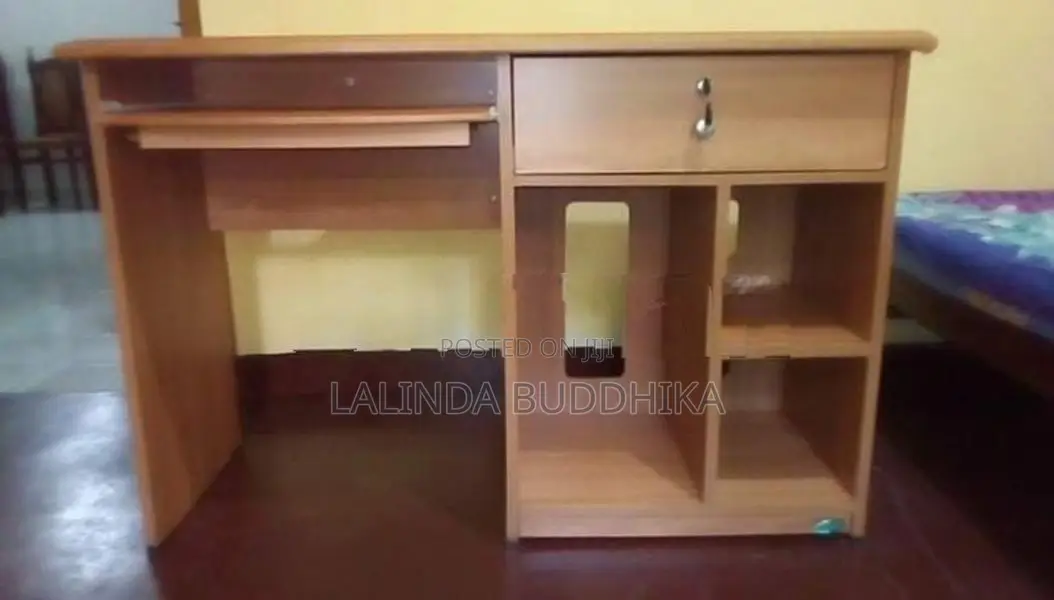 Damro Computer Table