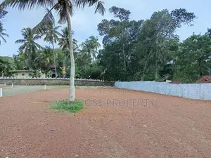 Land for Sale in Kandana Town