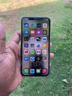Apple iPhone X (Used)
