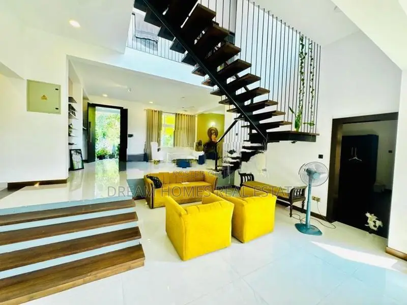 Luxury 5 Bedroom House for Sale in Thalawathugoda – 18 Perches