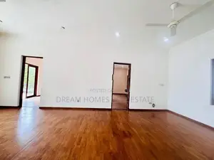 Elegant Two-Storey Family Home with Swimming Pool – Pelawatte