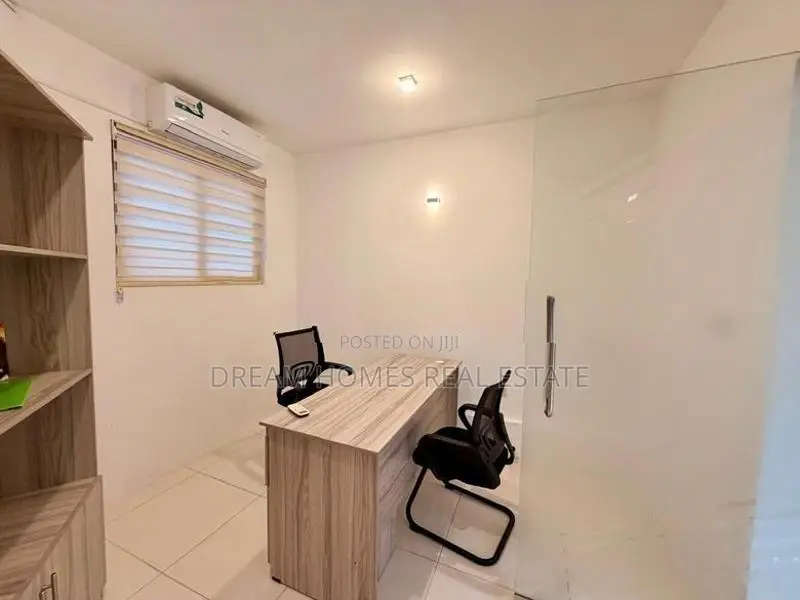 Commercial / Residential Building For Sale – Wimalawaththa Road