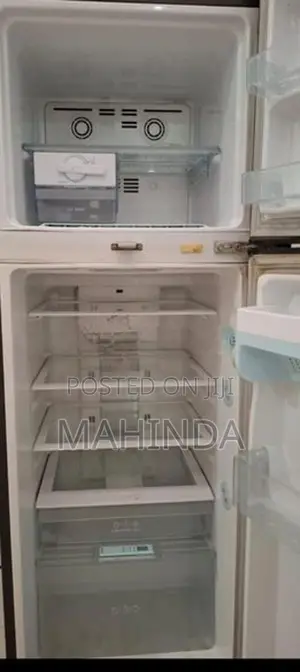 Used LG 260 Liter Refrigerator