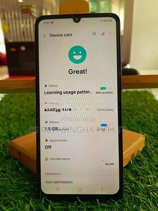 Samsung Galaxy F05 4GB / 64GB (Used)