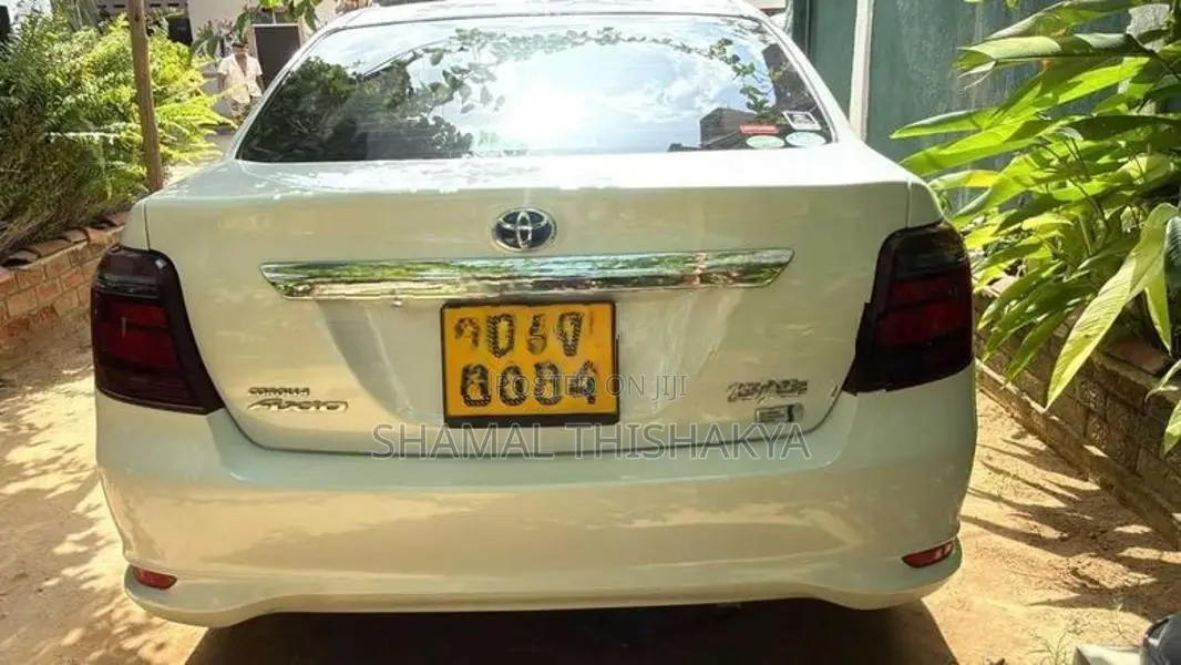 Toyota Axio WXB 2017