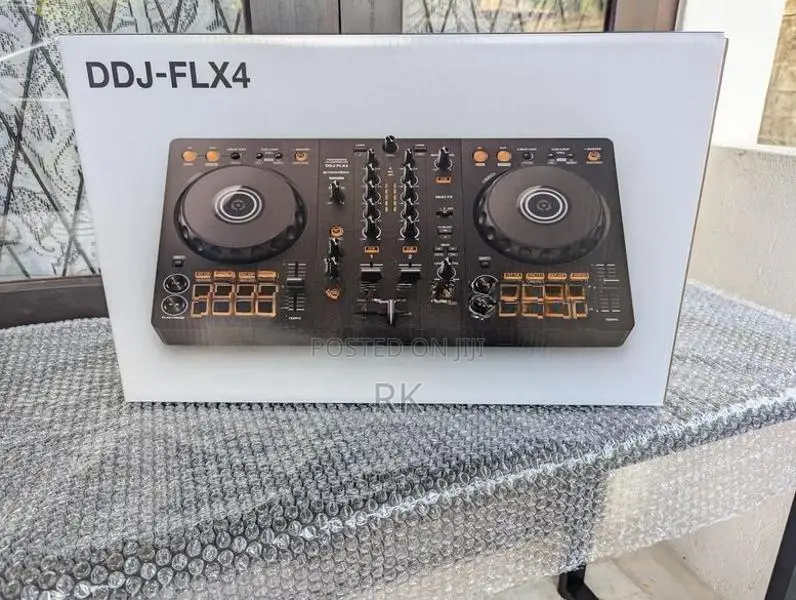 Pioneer DDJ-FLX4 DJ Controller