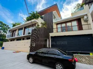 Boralesgamuwa Luxury Fully Furnished Brand New Villa for Rent