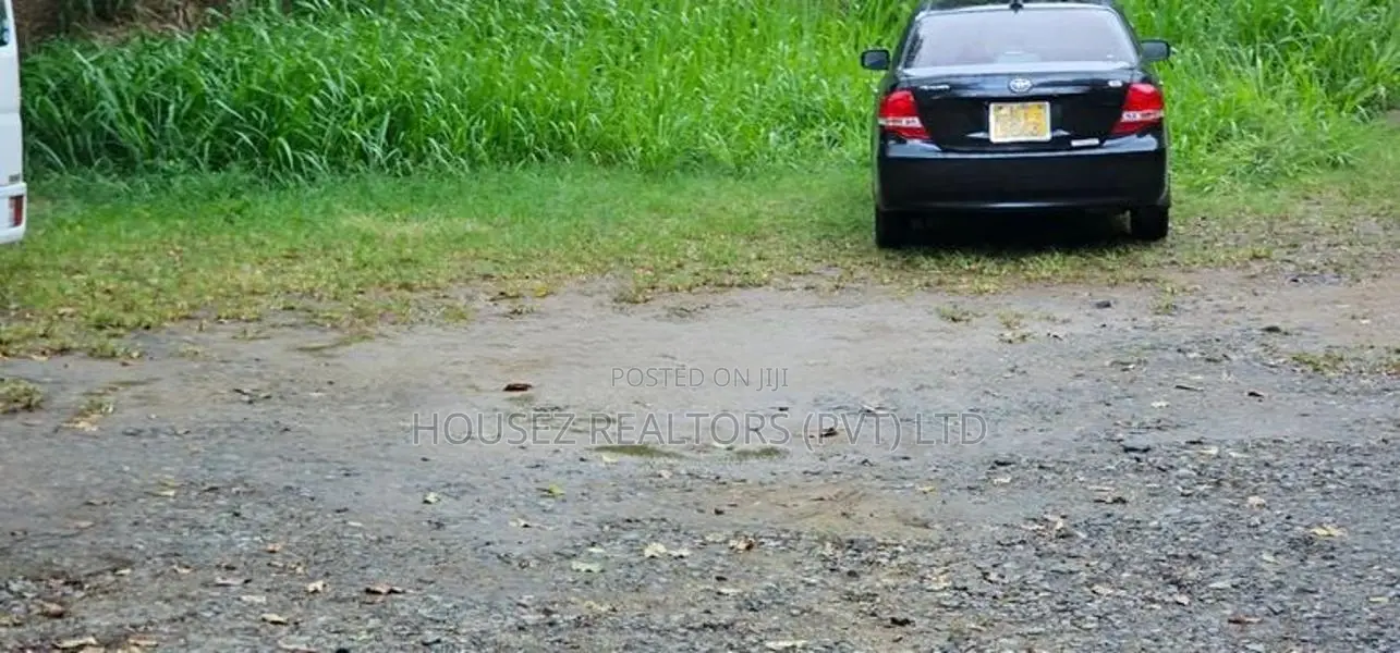 Prime Commercial Land for Sale – Peradeniya
