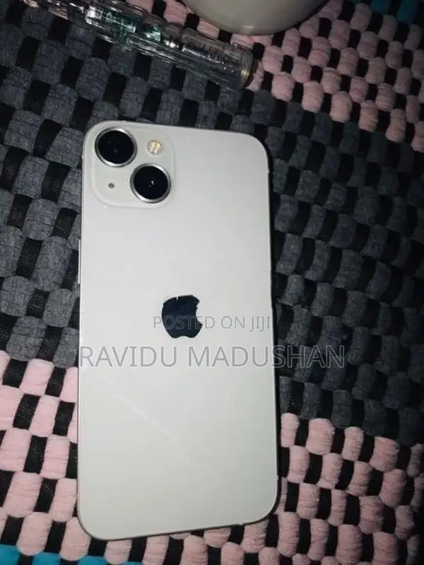 Apple iPhone 13 (Used)