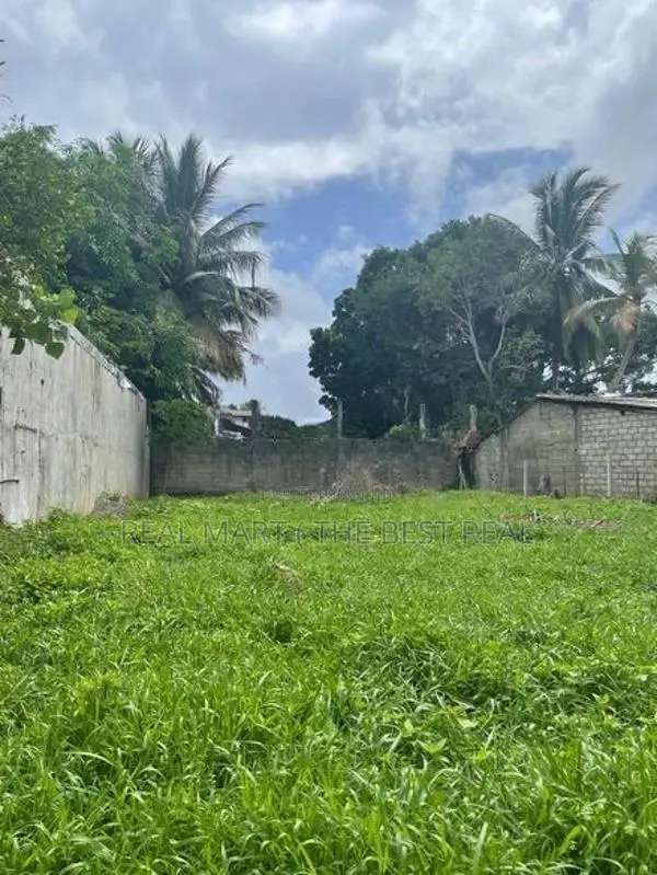 Moratuwa 16.68 Perches Prime Land for Sale