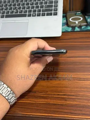 Apple iPhone 11 Pro Max (Used)