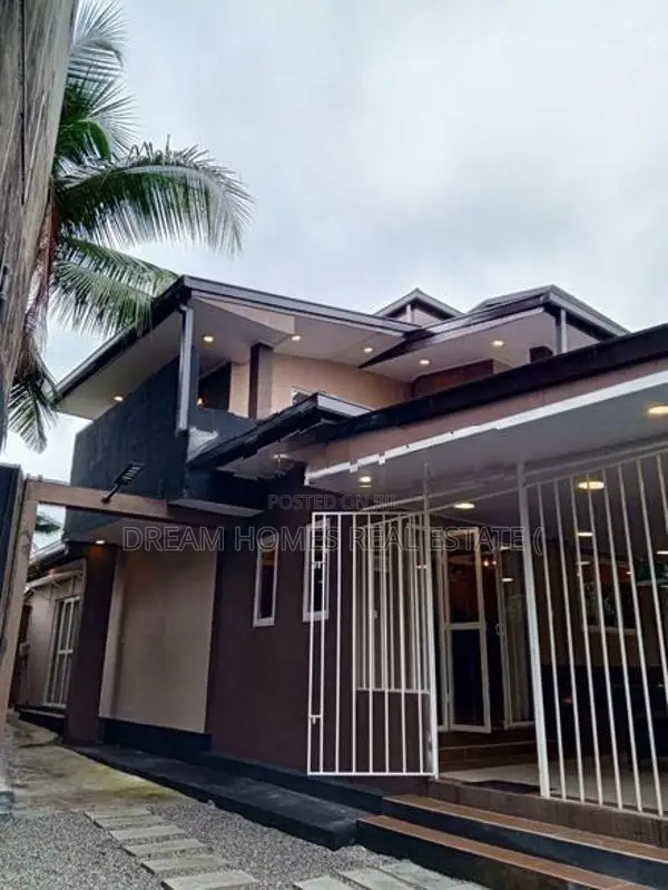 5 Bedroom House for Sale in Ja-Ela