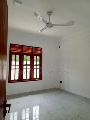 4 Bedroom House for Sale – Kandana