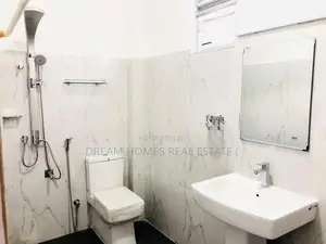 Brand-New Luxury 3-Storey House for Sale – Kadana