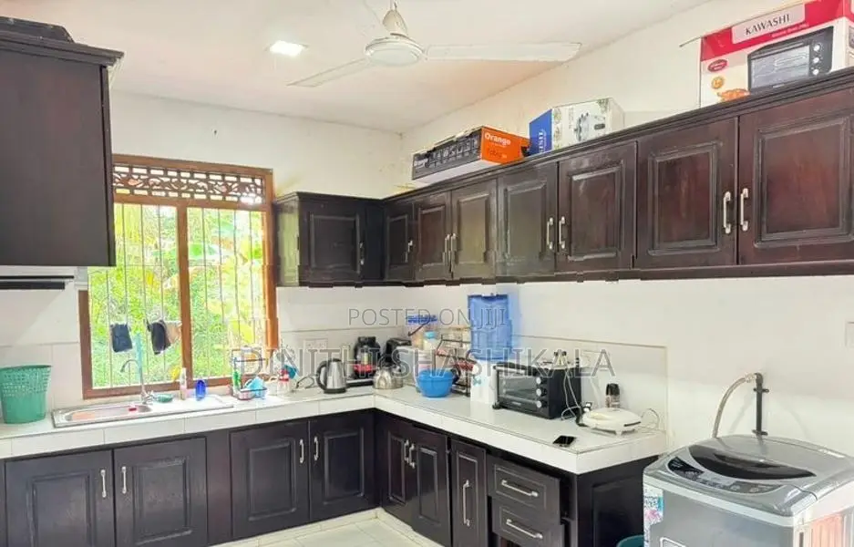 House with 80P Land in Chilaw
