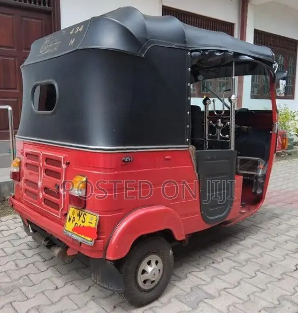 Bajaj RE 205 Three Wheel 2011
