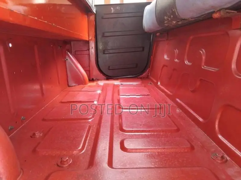 Bajaj RE 205 Three Wheel 2011