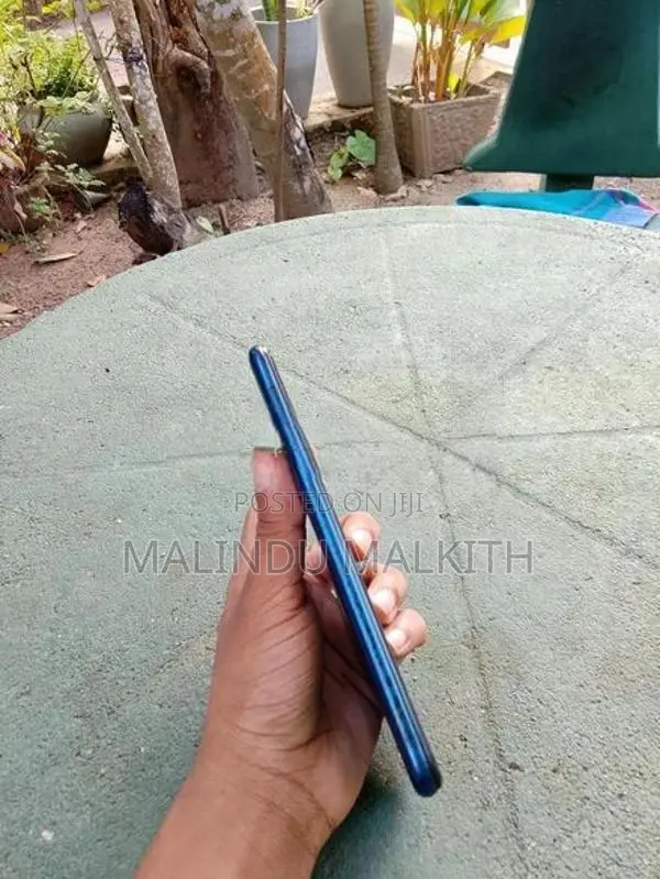 Samsung Galaxy A10 (Used)