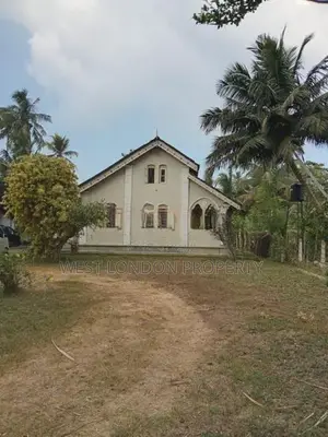 House with Land for Sale Koduwala, Marawila